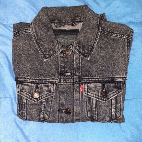 Levi’s - Picture 3 of 3